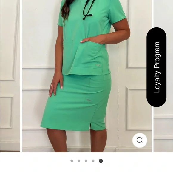 Surgical Green, C. Saucy Scrub Top, 3XL - Picture 2 of 6